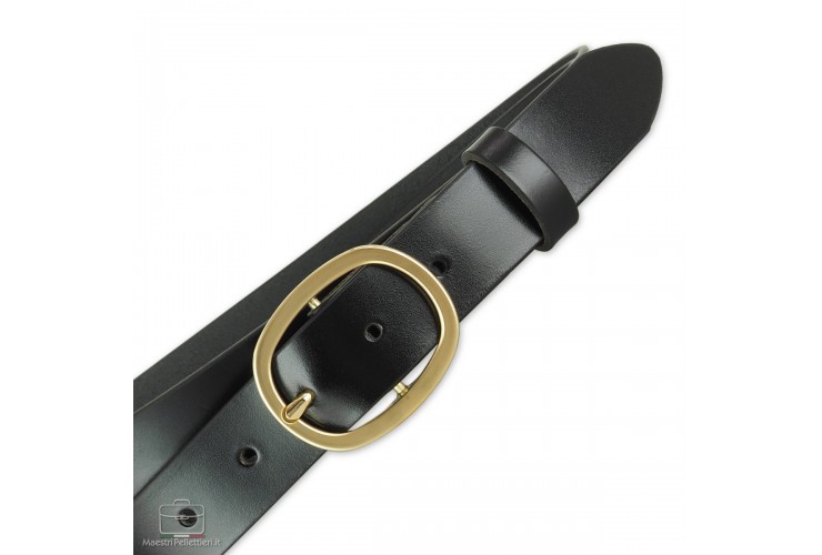 Damengürtel aus leder Schwarz mit goldener Schnalle Damengürtel aus leder Schwarz mit goldener Schnalle