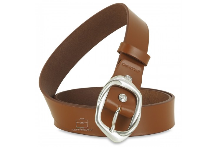 Woman's Cognac/Tan belt in smooth Leather, antique Silver buckle