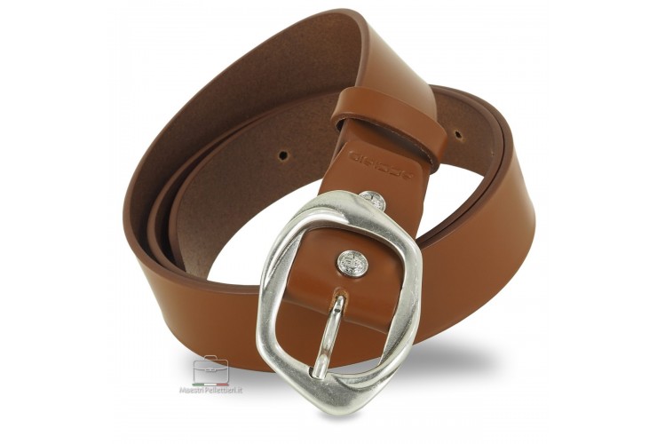 Woman's Cognac/Tan belt in smooth Leather, antique Silver buckle