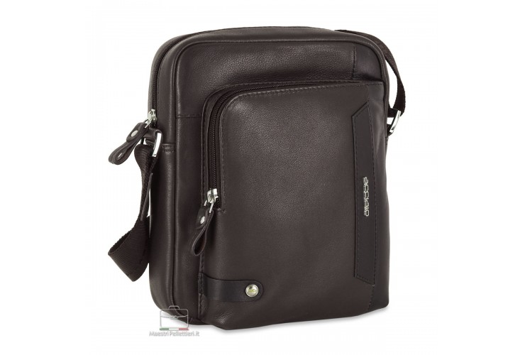 Julian – Borsello Uomo Compatto in Pelle Marrone Borsello uomo Acciaio Julian in pelle pieno fiore Marrone con tasca anteriore con zip