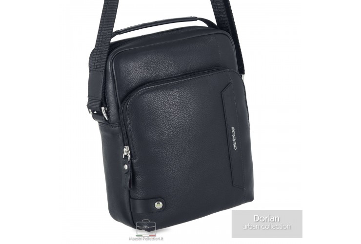 Dorian Herren-Ledertasche Blau Dorian Herren-Umhängetasche aus blauem Leder von Maestri Pellettieri mit Tragegriff und Schulterriemen