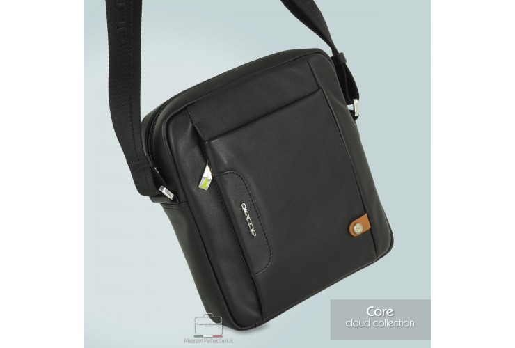 Men's small shoulder bag "Core" in leather Black Men's small shoulder bag "Core" in leather Black