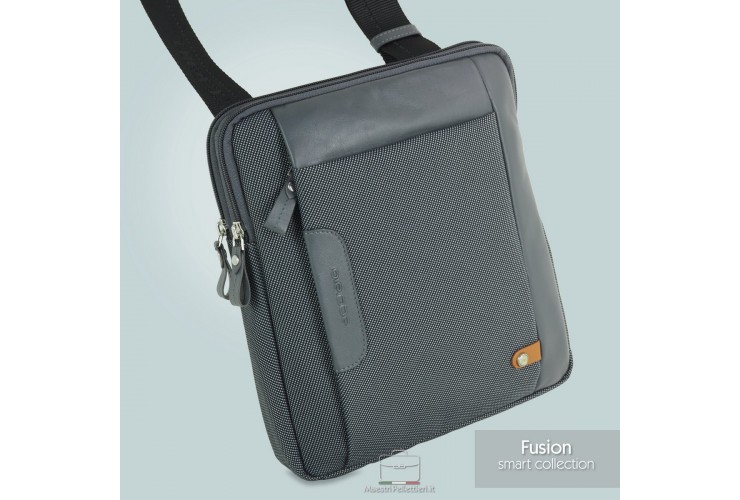 Borsello porta iPad 2 zip Fusion in tessuto e pelle Grigio Borsello porta iPad 2 zip Fusion in tessuto e pelle Grigio