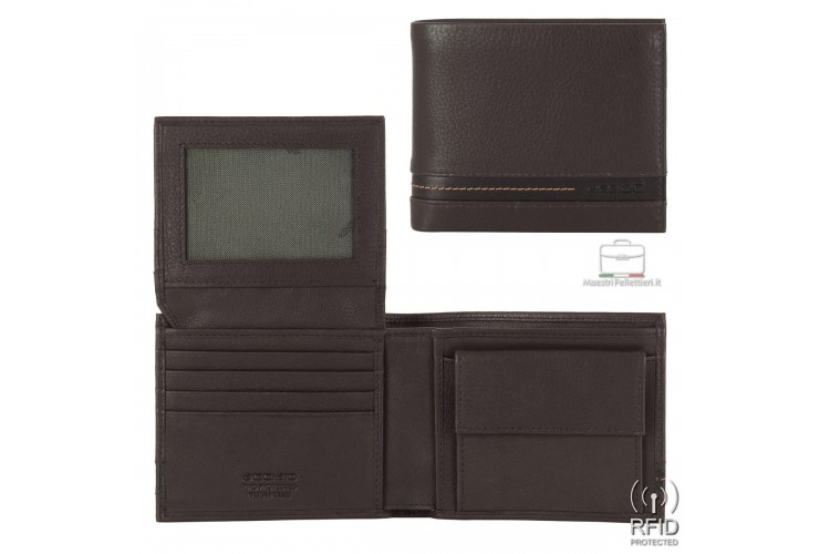 Men's medium wallet in Brown leather with coin pocket and flap Men's medium wallet in Brown leather with coin pocket and flap